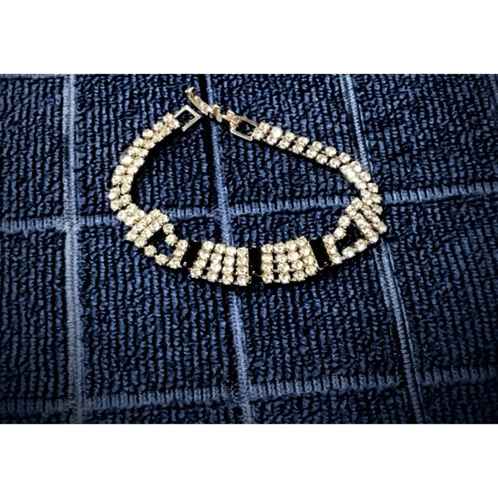 Gorgeous sparkling bracelet.